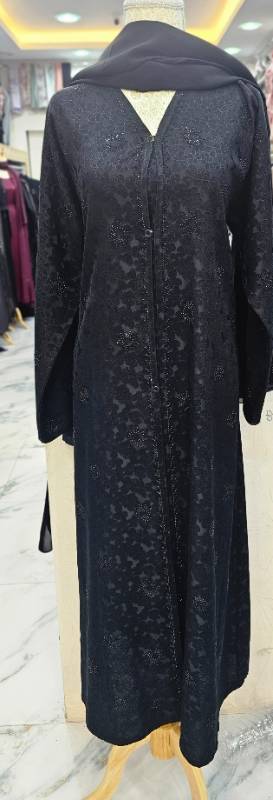 Midnight Serenity:A Symphony of Black