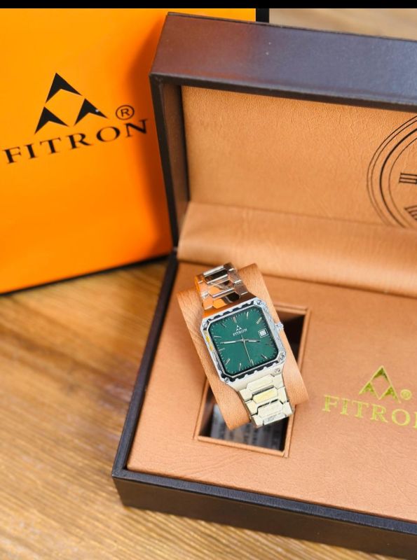 A Watch That Stands Out:Fitron Trend Square