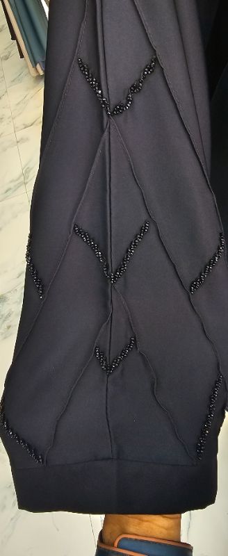 The Abaya That Defines Grace – Royal Serenity