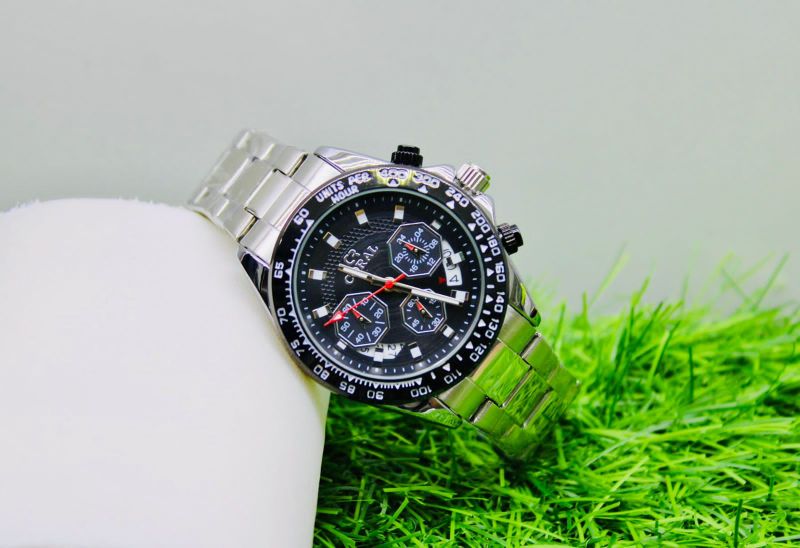 Luxury Look Chronograph | Multi-Dial Metal Timepiece