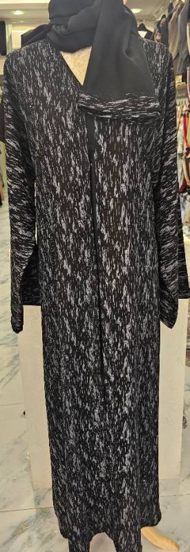 Exquisite Black Abaya with Grey Print & Stone Embellishments