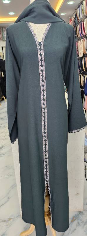 Marble Crush Green Abaya:The Perfect Choice for Any Event