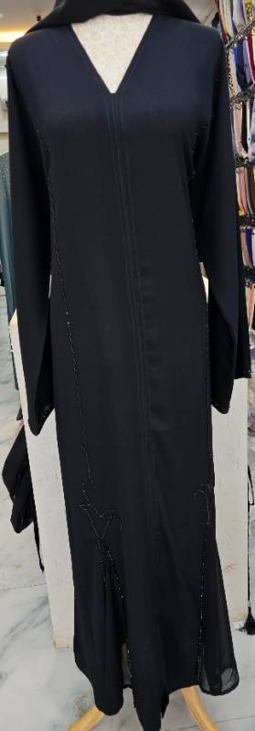 Exquisite Design:Black Pearl Abaya with Stone Work