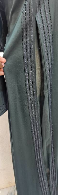 Emerald Elegance Abaya: A Perfect Blend of Style and Modesty