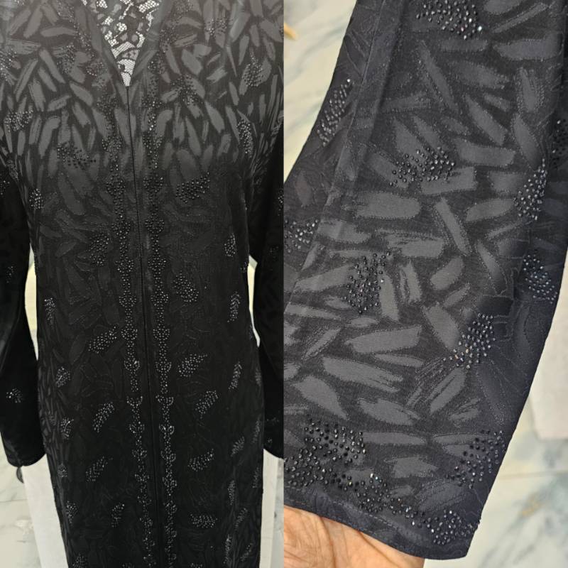 Bloom into Elegance:Black Diamond Abaya