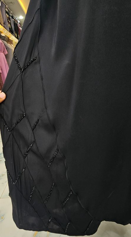 The Abaya That Defines Grace – Royal Serenity