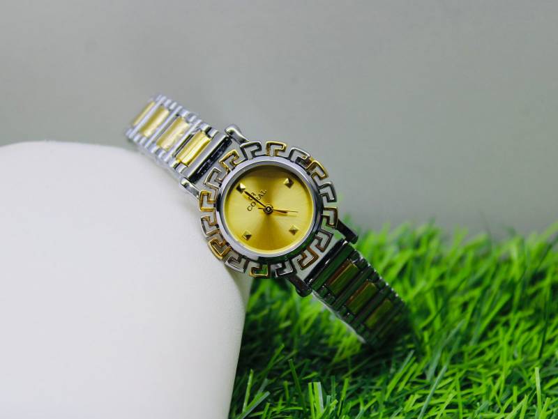 Timeless Elegance Coral Classic Cuff Watch For Modern Women