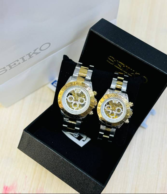 Automatic Couple watch Water Resistant, luxury design