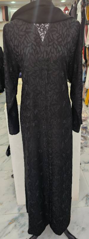 Bloom into Elegance:Black Diamond Abaya