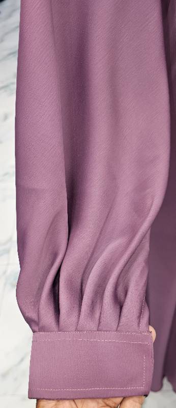 Haya Rose Abya:A Touch Of Elegance in Pink