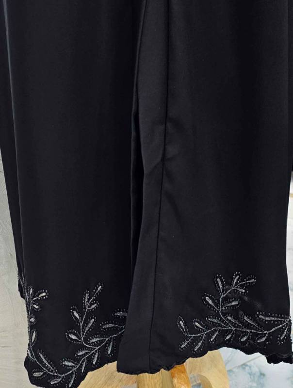 Nightfall Abaya with Silver Leaves