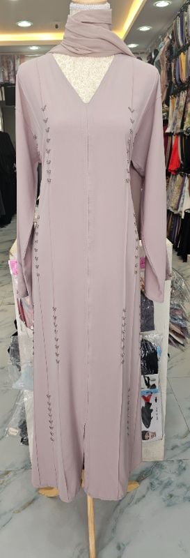 Blush Beauty:Pink Abaya for Every Occasion