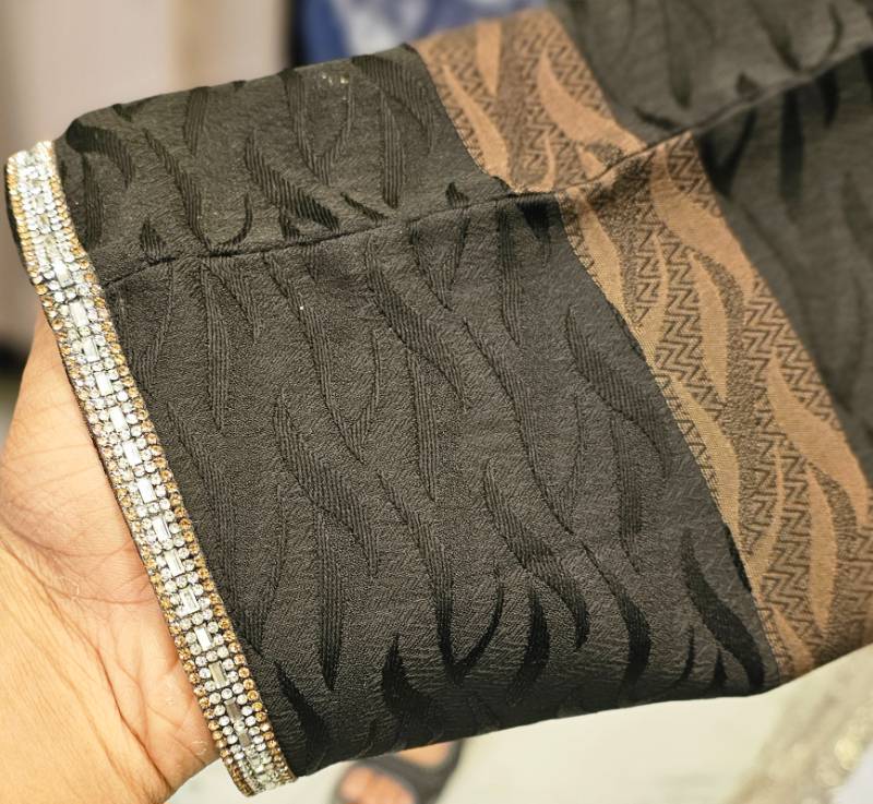 Stunning Black Abaya with Unique Self-Print Design And Inner