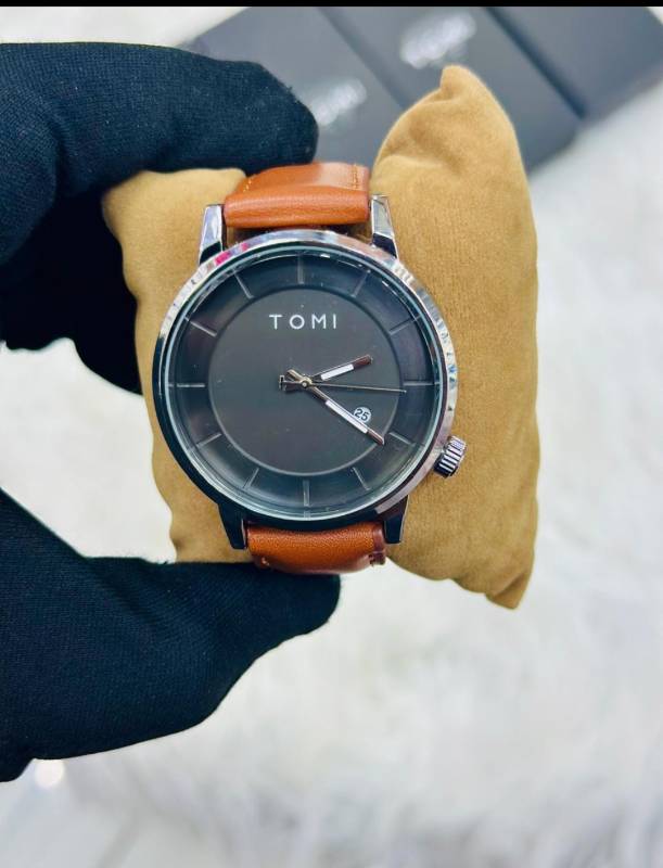 Elegance in Every Tick - Tomi Watch