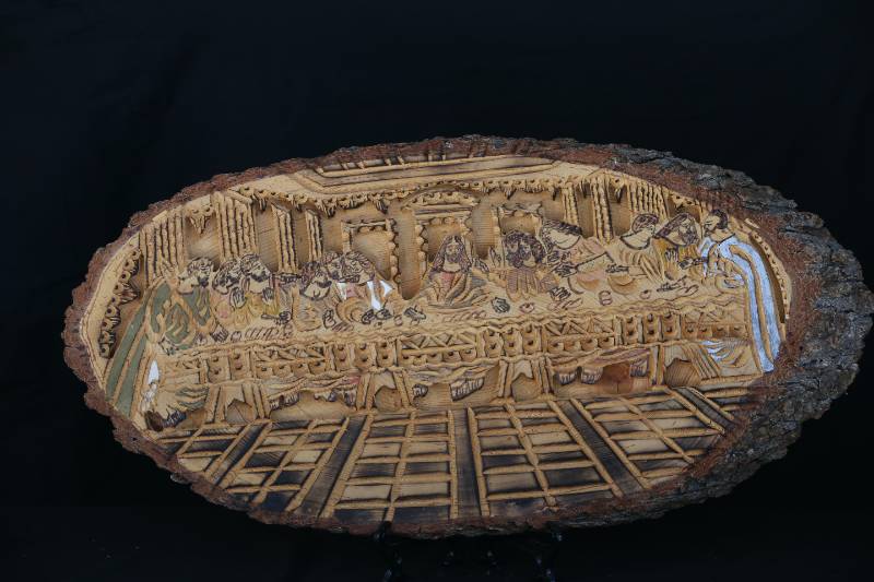 The Last Supper – Hand-Carved Natural Cedar Wood Panel
منحوتة العشاء الأخير – خشب أرز طبيعي محفور يدويًا