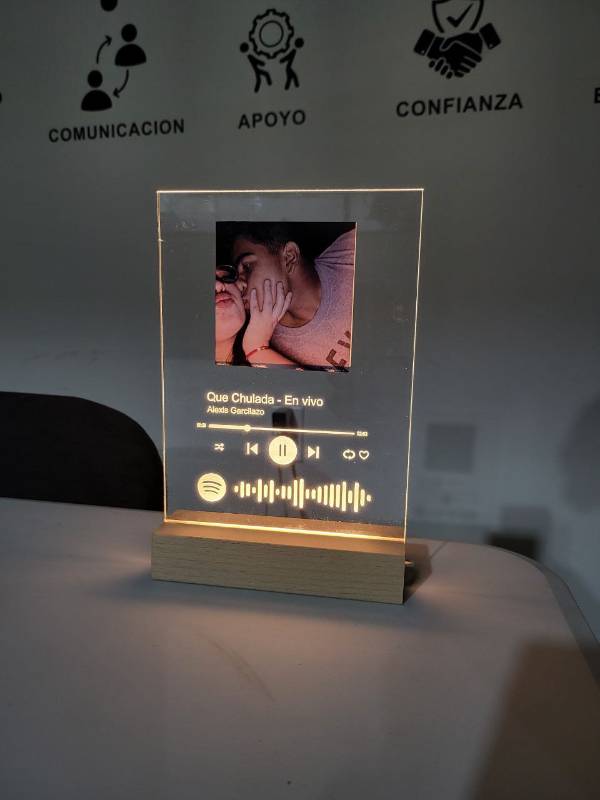 Regalo Acrilico con Luz Spotify