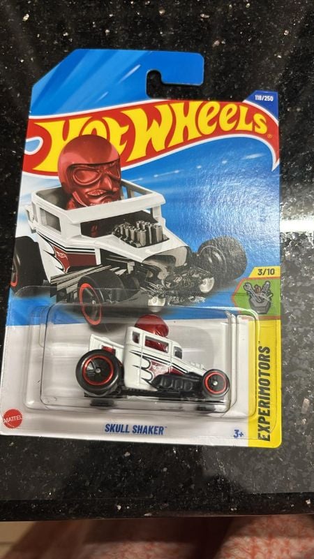 SKULL SHAKER