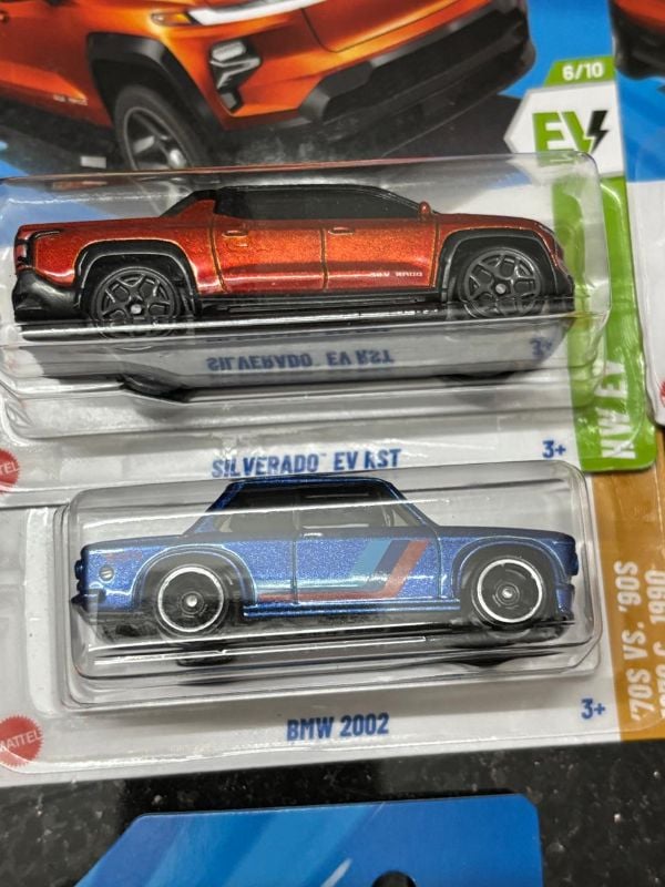 BMW 2002 + Silverado EV RST