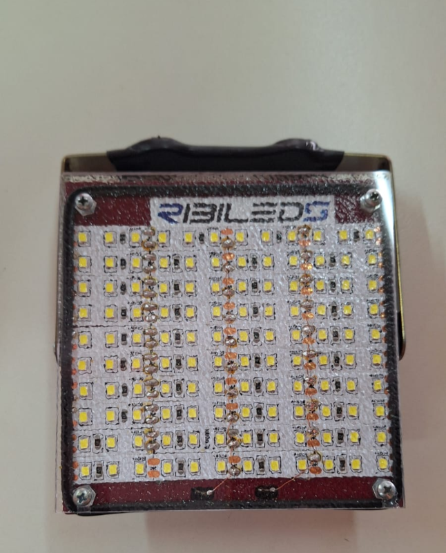 Reflector con Iman 15 W led S C RI-R15