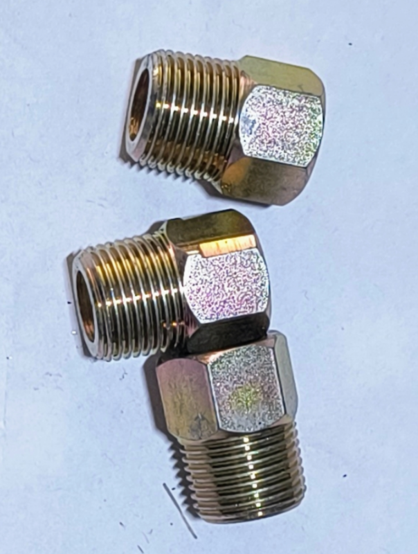 ACOPLE REDUCCION MACHO 3/8 HEMABRA 1/4 006 02 SO-5400
