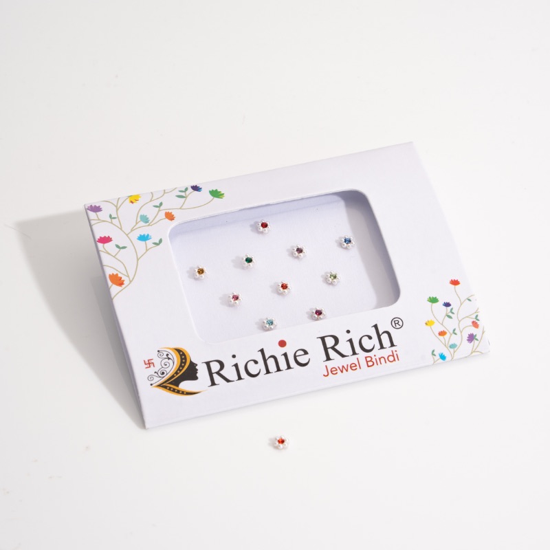 White Moti with Rangeen Diamond