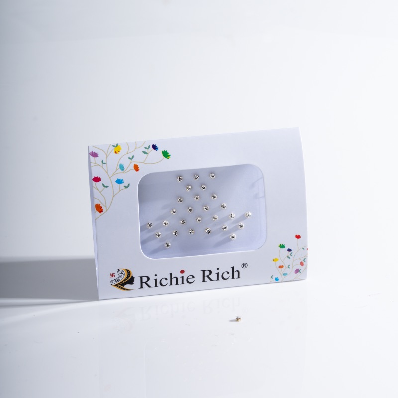 White Stone on White Motis