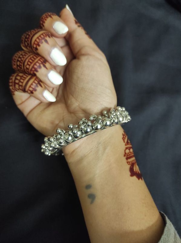 Silver Gajra bangle pair (2/4)