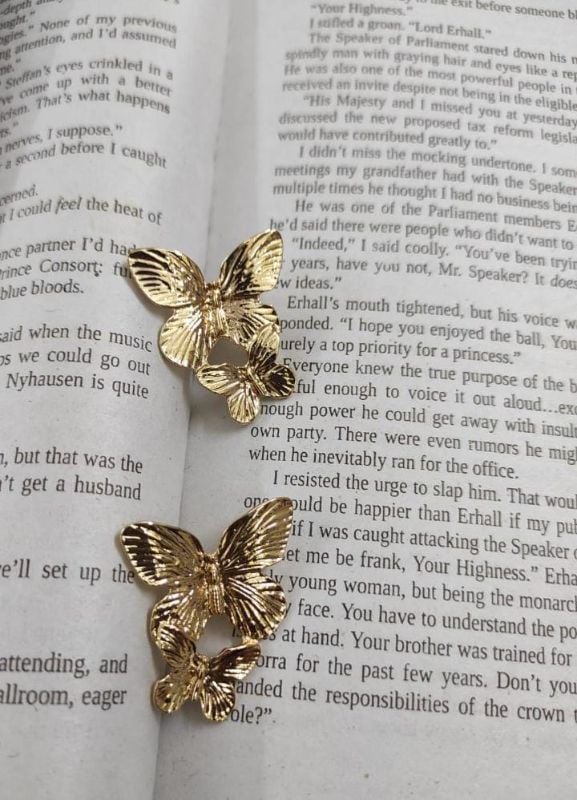 Butterfly double layered golden