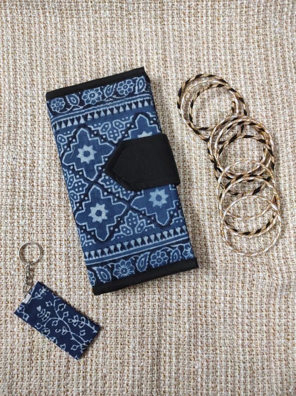 Wallet Clutch D37