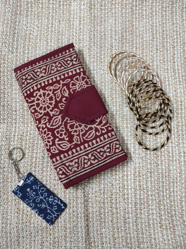 Wallet Clutch D20