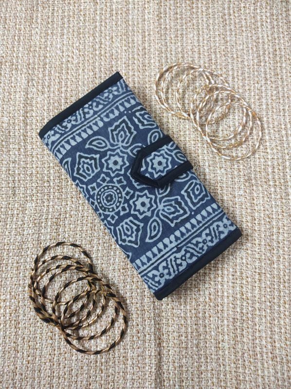 Wallet Clutch D24