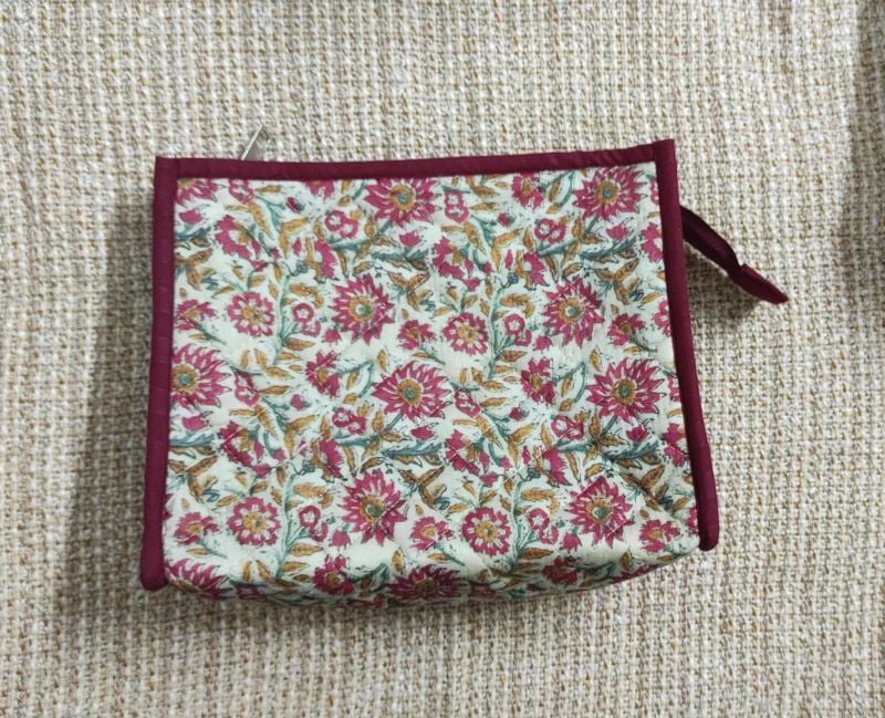Pouch D6 - 7"x8.5"