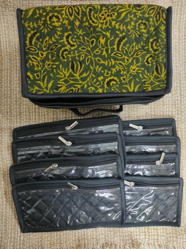 Organiser D23