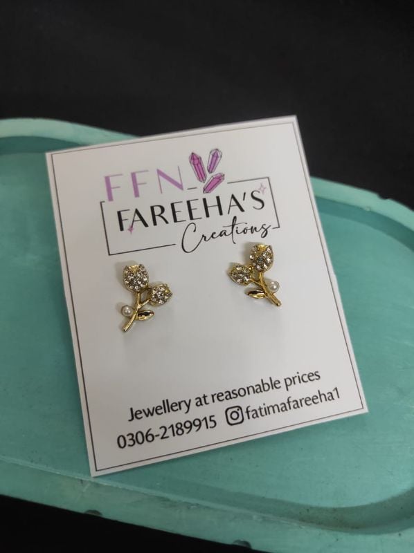 Rose Pearl Earrings Golden