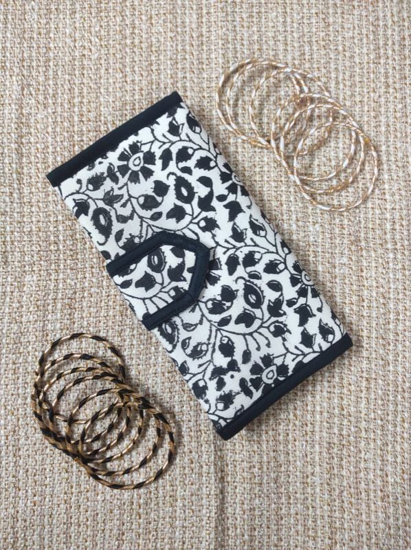 Wallet Clutch D25