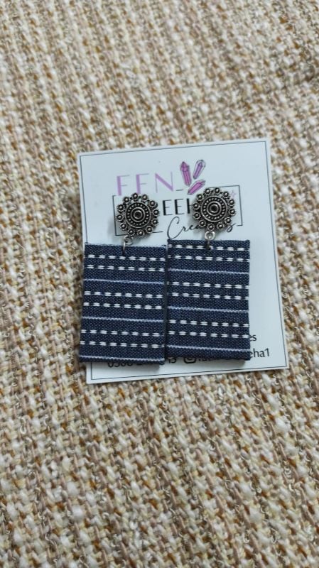 Earrings D4