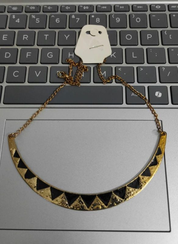 Triangle tribal design necklace
