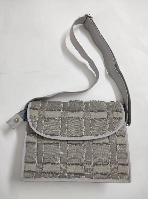 Cross Body Bag D1
