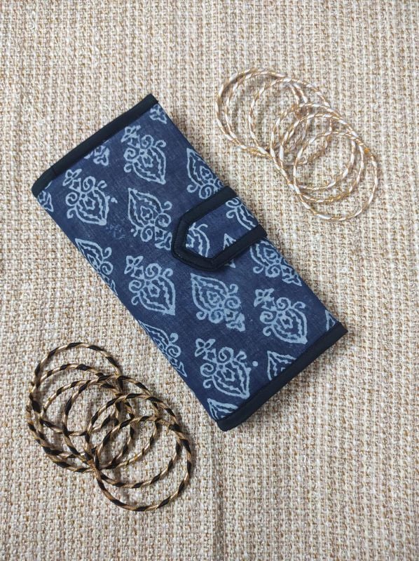 Wallet Clutch D22