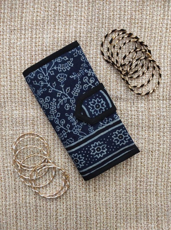 Wallet Clutch D18
