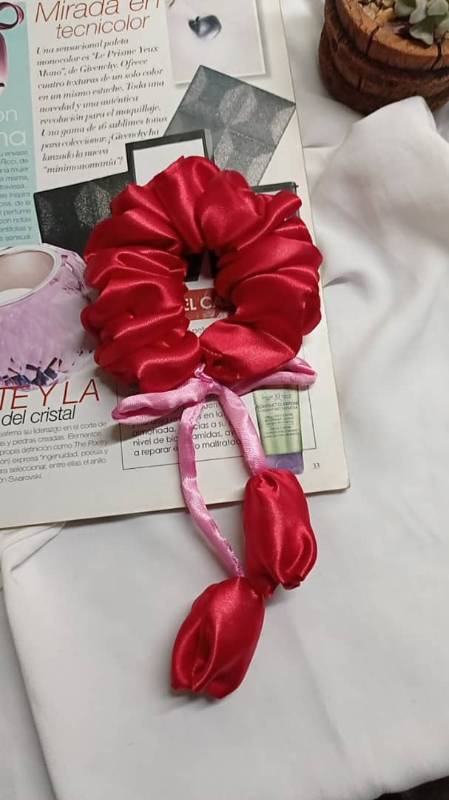 Scrunchie Tulipan (Rojo/Rosado)