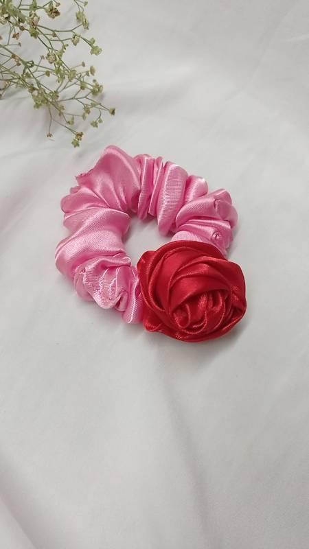 Scrunchie Rose (Rosado / Rojo)