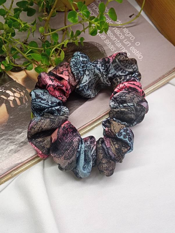 Scrunchie Talla S (Estampado Rosado)