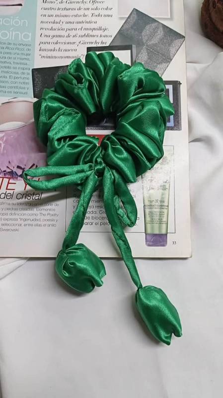 Scrunchie Tulipan (Verde)