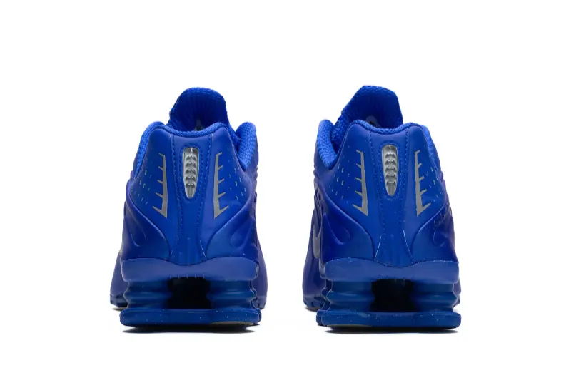 Nike
Shox R4 WMNS « Racer Blue Metallic Silver »