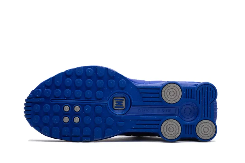Nike
Shox R4 WMNS « Racer Blue Metallic Silver »