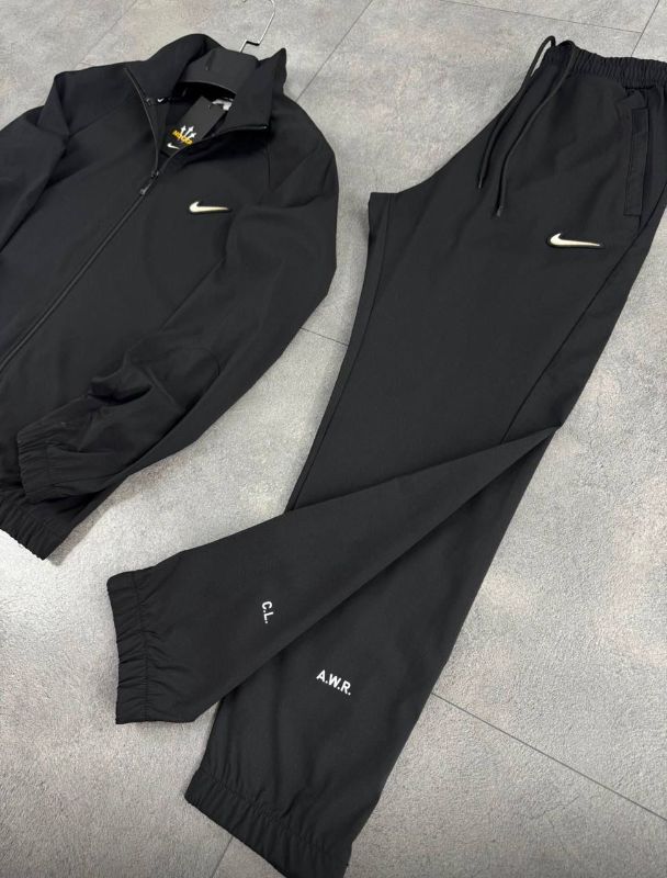 Ensemble All Black Nike
