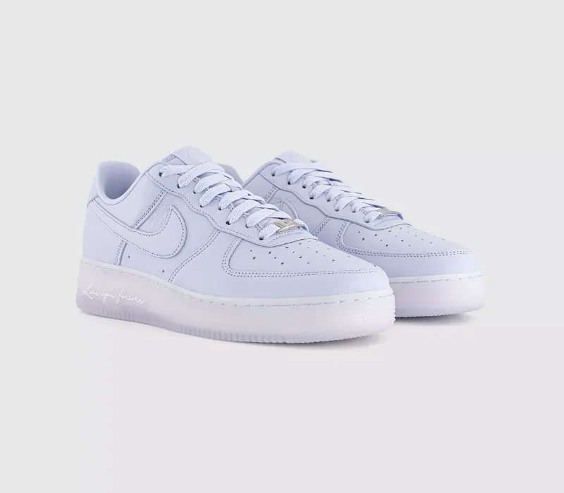 Nike NOCTA Air Force 1 Avions d’entraînement bas  Teinte cobalt violet pâle argenté métallique