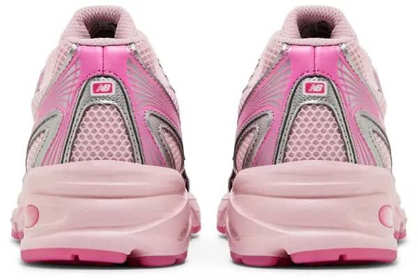 New Balance 740 Pink