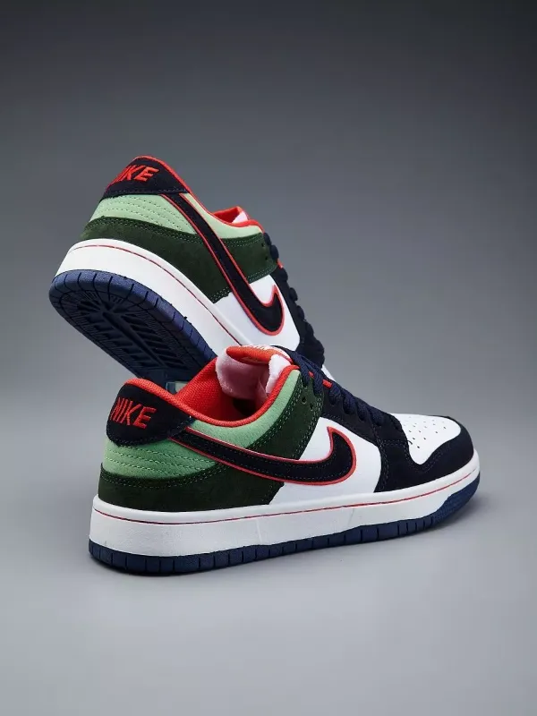 Dunk Low X Otomo Katsuhiro "Steamboy"
770.00 Dh Original